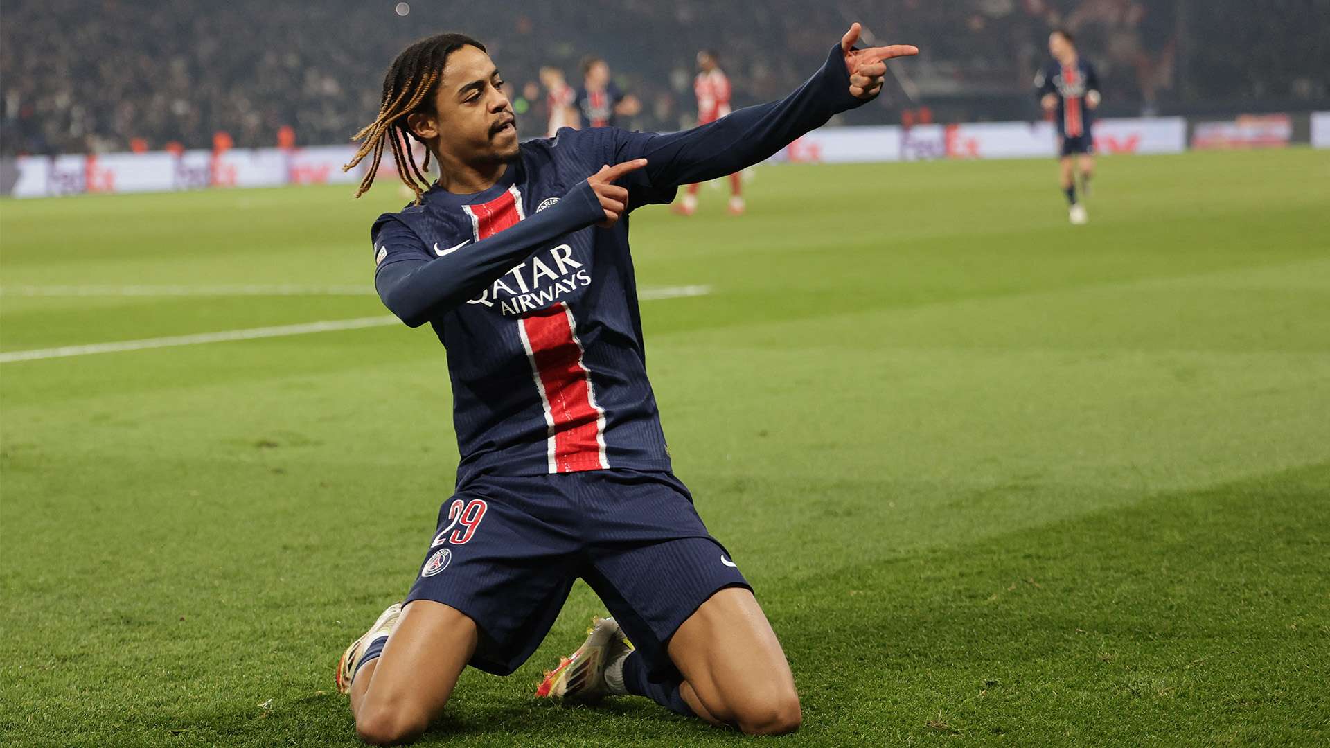 努力向世界 努力向世界